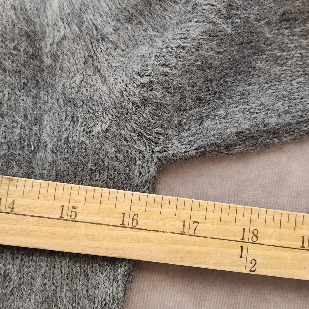 women's PEREZ Gray Hoodie pullover Sweater 100% Alpaca fringe Size XS‎